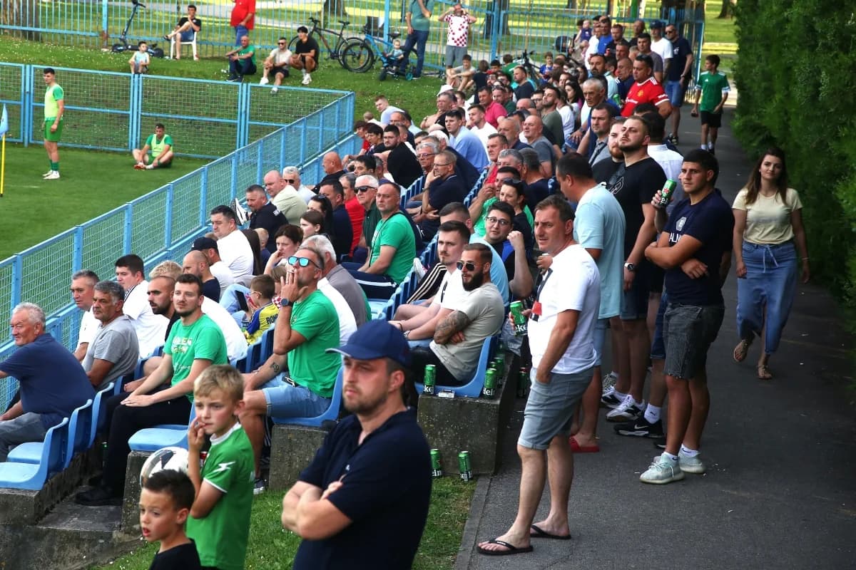 Galerija polufinala Kupa: NK ’Slavija’ Pleternica - NK ’Kutjevo’ 1:0