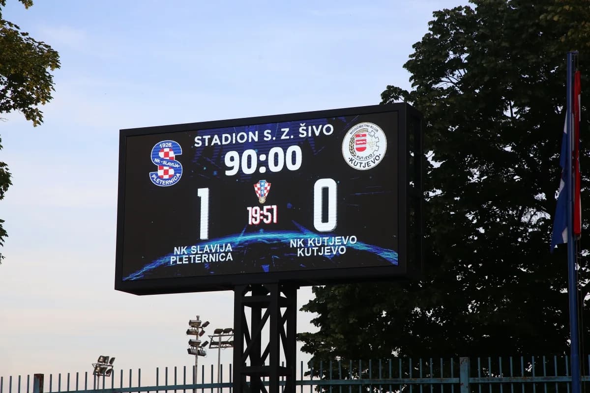 Galerija polufinala Kupa: NK ’Slavija’ Pleternica - NK ’Kutjevo’ 1:0