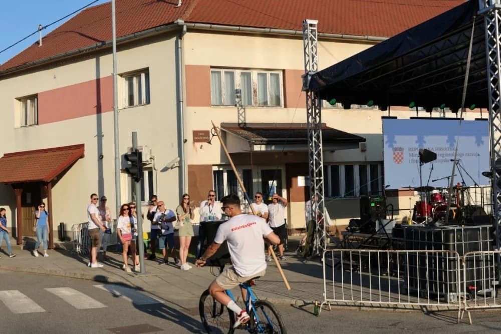 Pobjednik ovogodišnje Vinske alke Mihovil Štivić, a Vinskog maratona Matej Gomerčić
