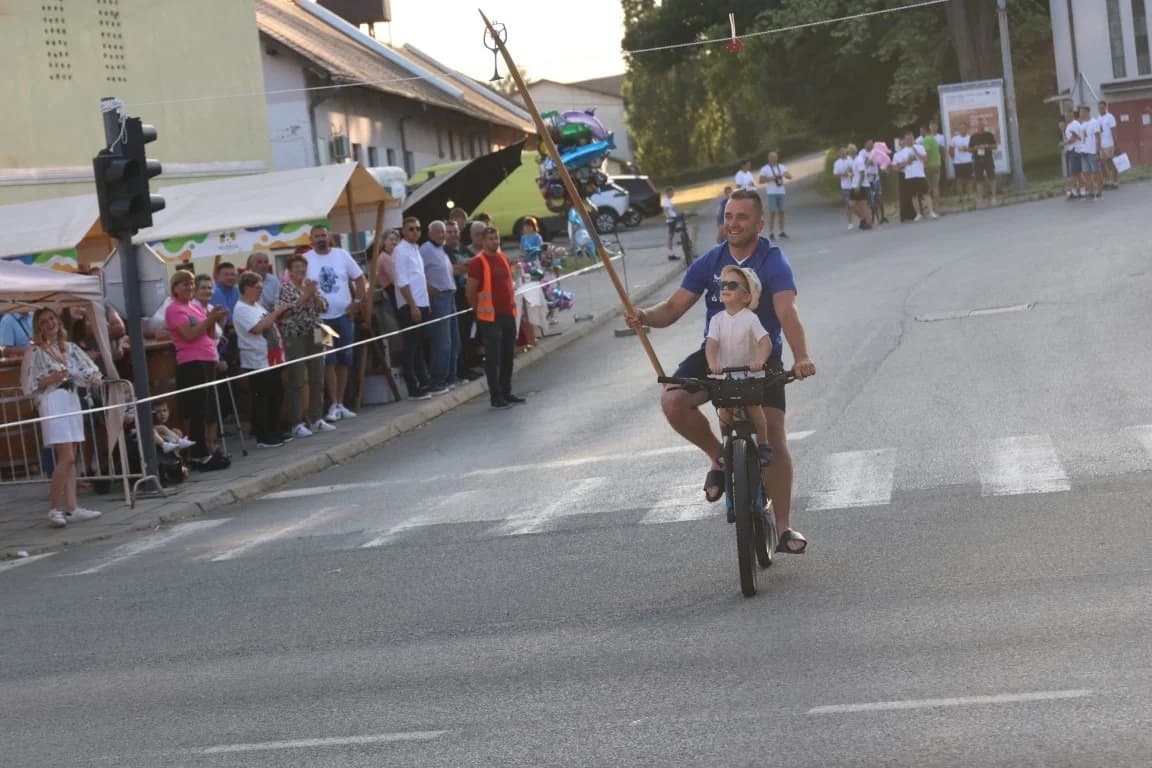 Pobjednik ovogodišnje Vinske alke Mihovil Štivić, a Vinskog maratona Matej Gomerčić