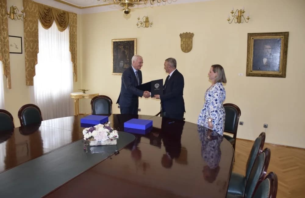 Održana primopredaja dužnosti gradonačelnika Požege