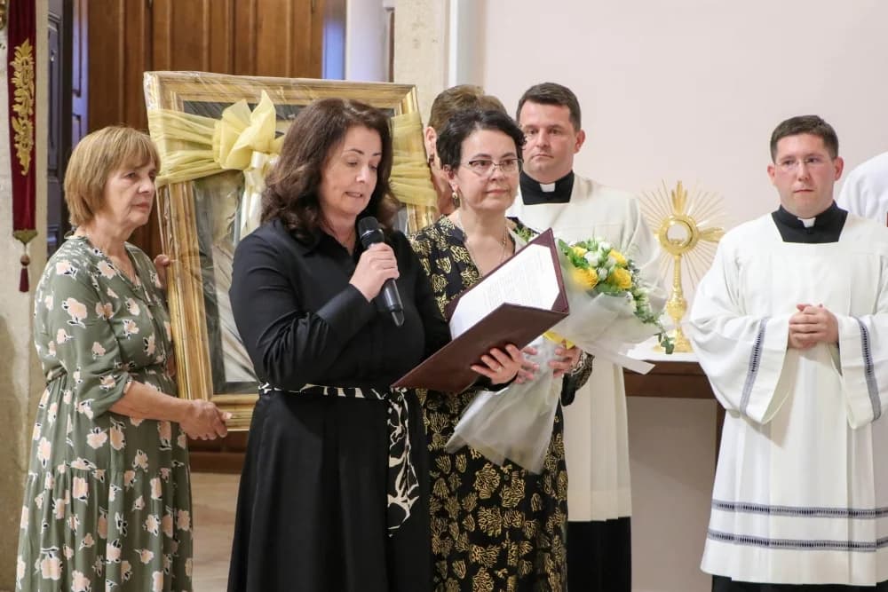 Duhovsko bdijenje u požeškoj Katedrali