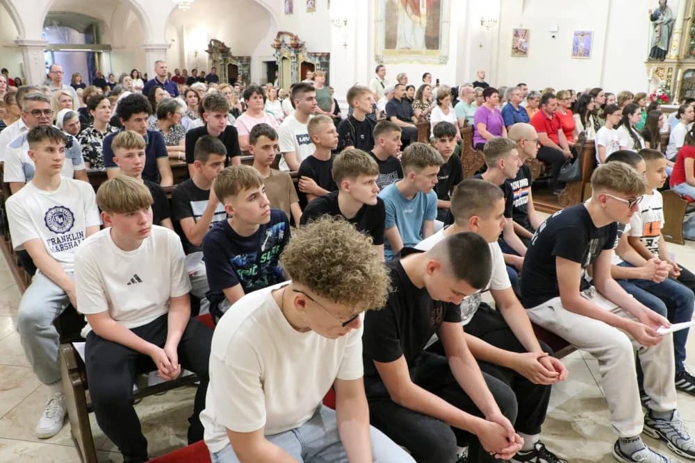 Duhovsko bdijenje u požeškoj Katedrali