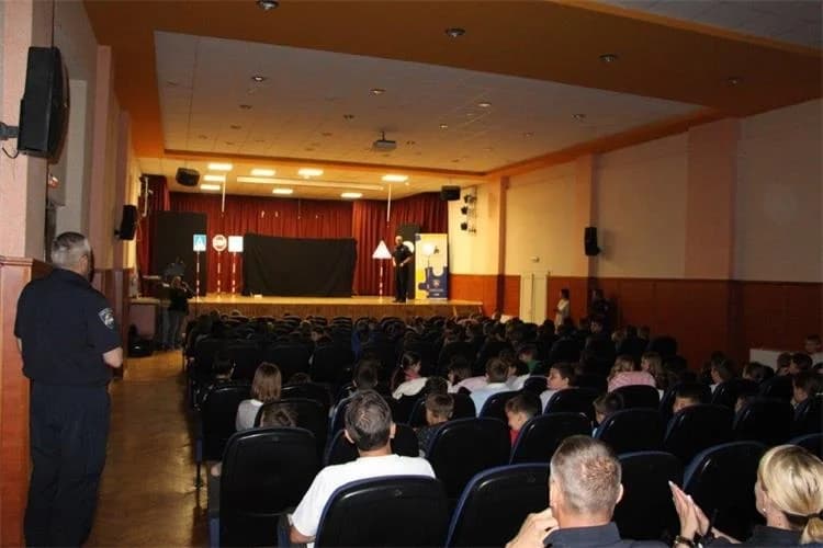 Kutjevo: Sigurnost u prometu za djecu i predstava Teatra TO GO