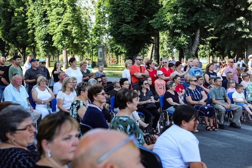 LIDAS 2025: Pleternica okupila brojne folkloraše iz Hrvatske i inozemstva