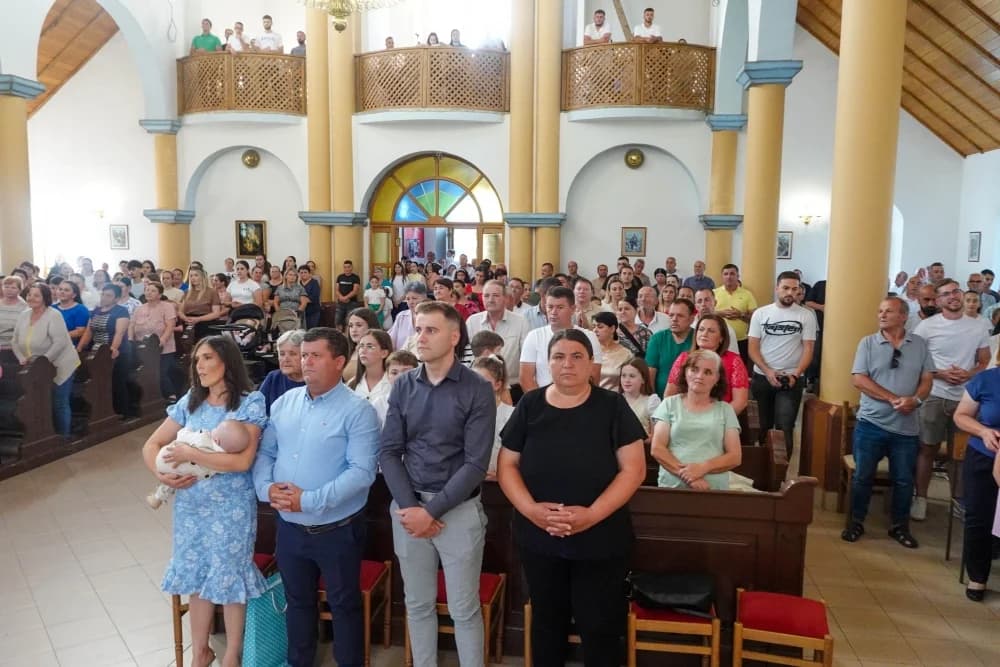 Krštenje petog djeteta roditelja Jaković u Đulovcu