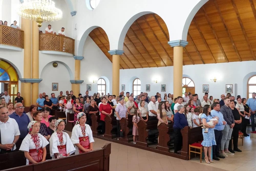 Krštenje petog djeteta roditelja Jaković u Đulovcu