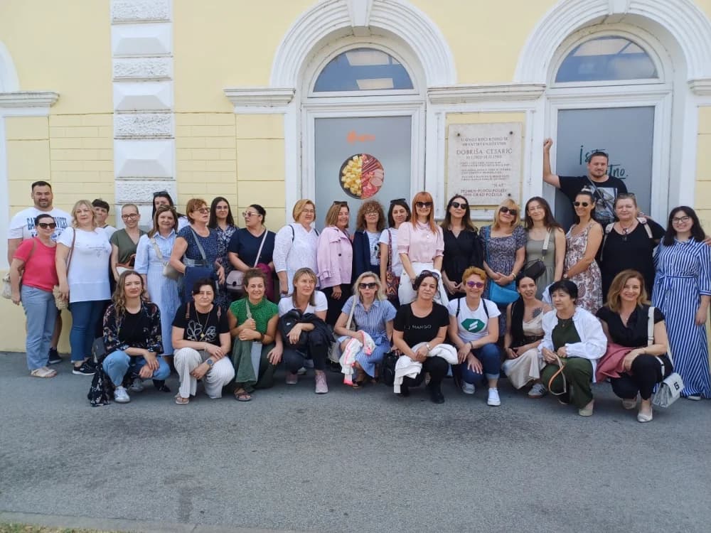 Posjetom djelatnika OŠ Dobriše Cesarića Zagreb nastavljena izvrsna suradnja dviju škola