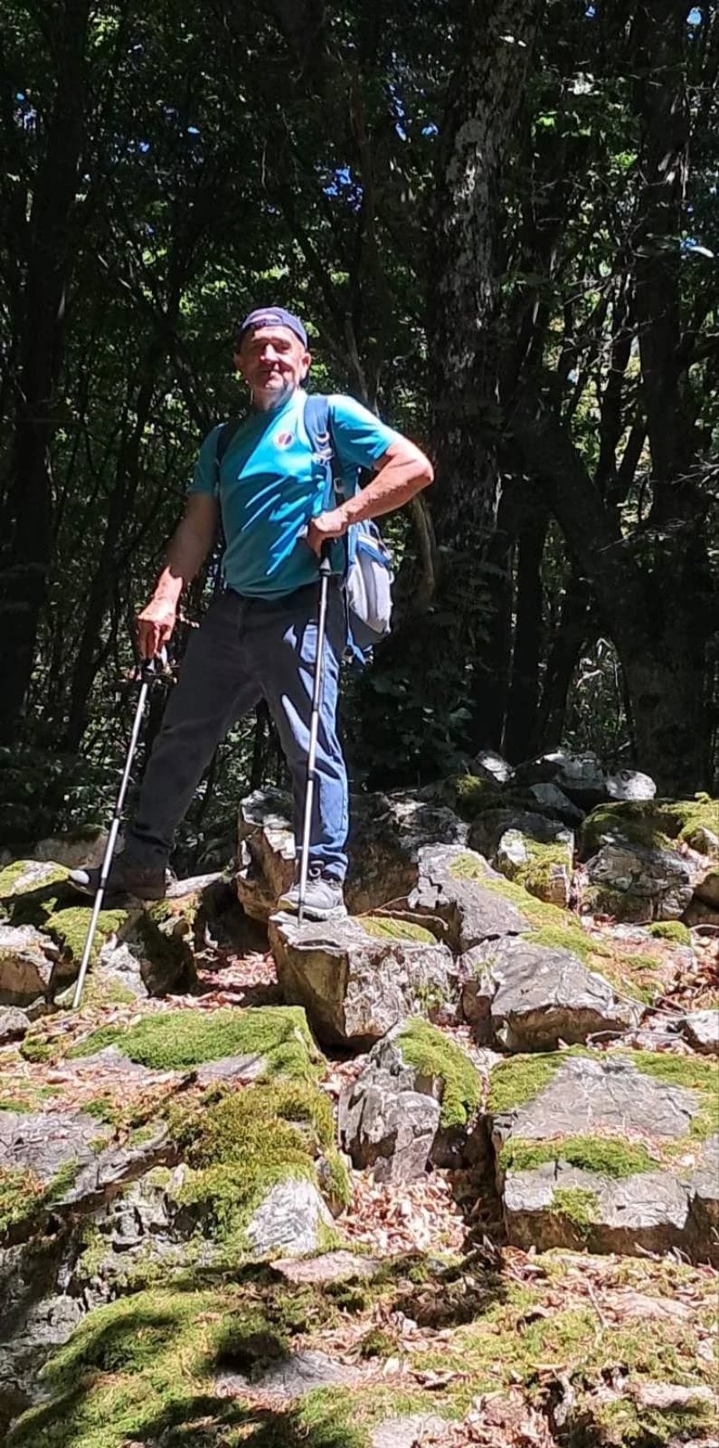Počelo je ljeto pa su Sokolovci hlad potražili na Papuku u visinama pod divljim kruškama