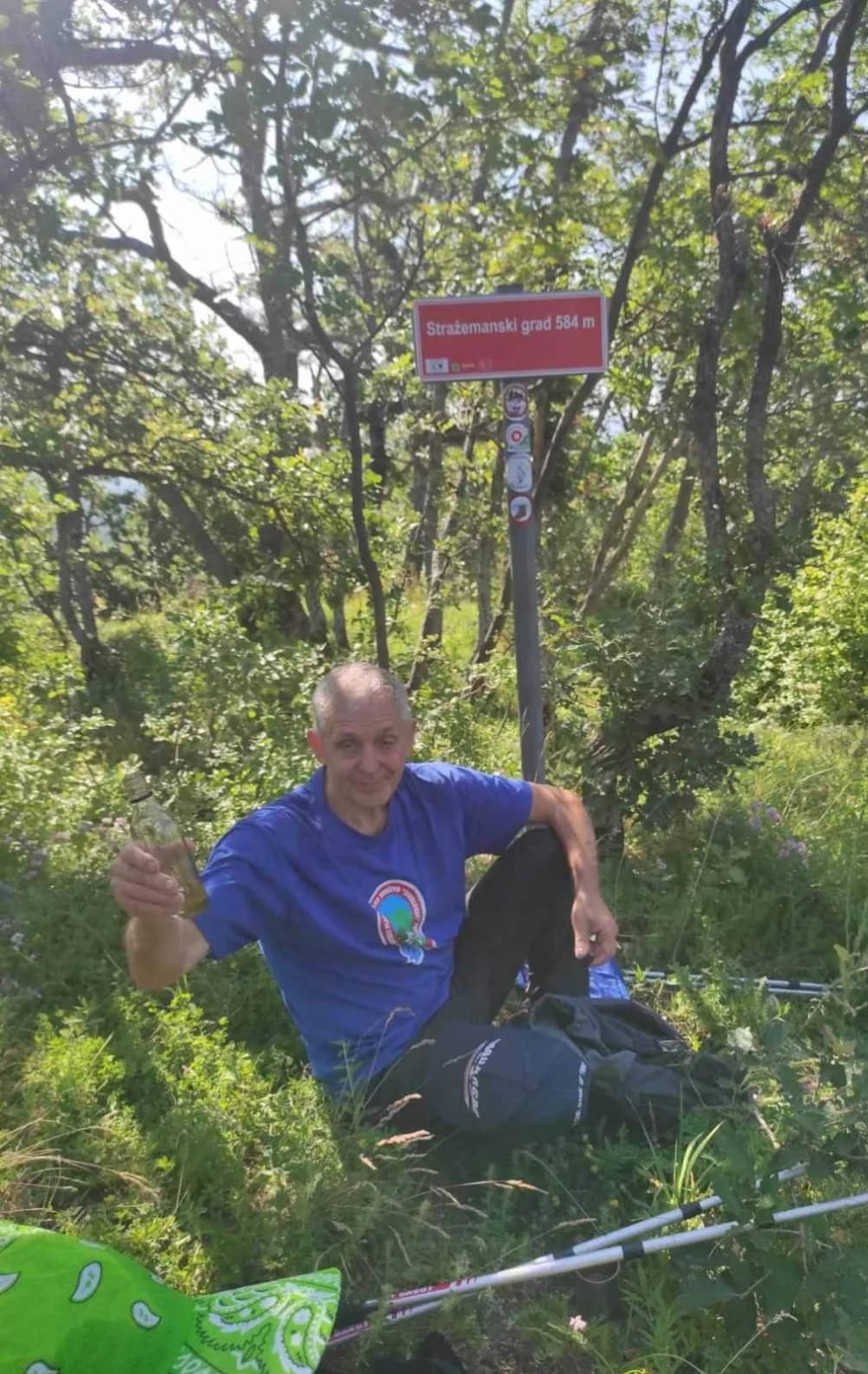 Počelo je ljeto pa su Sokolovci hlad potražili na Papuku u visinama pod divljim kruškama