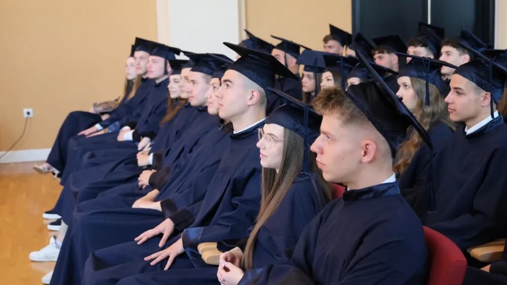 Svečanost oproštaja od petnaeste generacije maturanata Katoličke gimnazije u Požegi