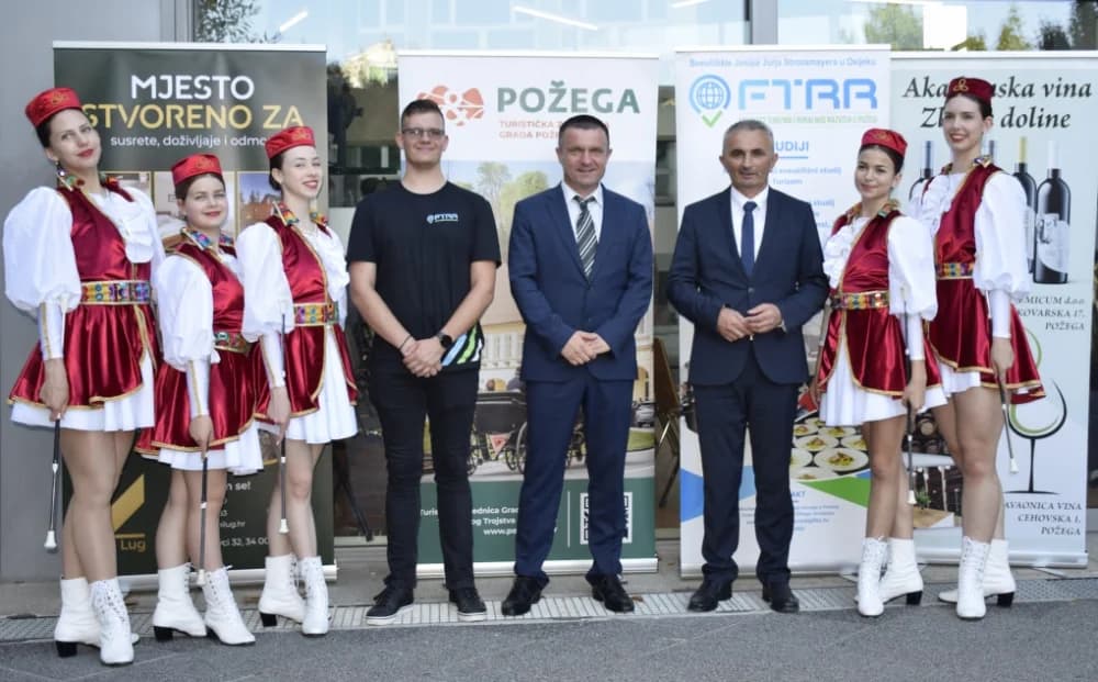 Grad Požega i Slavonija zasjali u srcu Budimpešte na manifestaciji ’A Touch of Croatia’