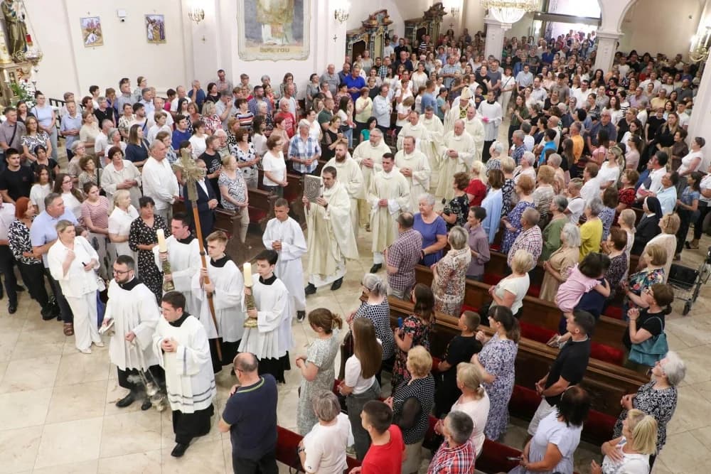 Slavlje svetkovine Presvetog Srca Isusova u požeškoj Katedrali