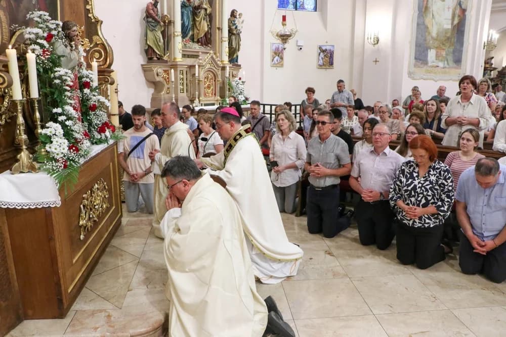 Slavlje svetkovine Presvetog Srca Isusova u požeškoj Katedrali