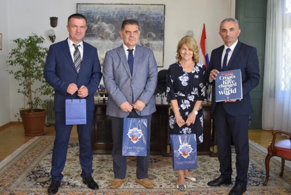 Požeški gradonačelnik na prijemu kod hrvatskoga veleposlanika u Mađarskoj
