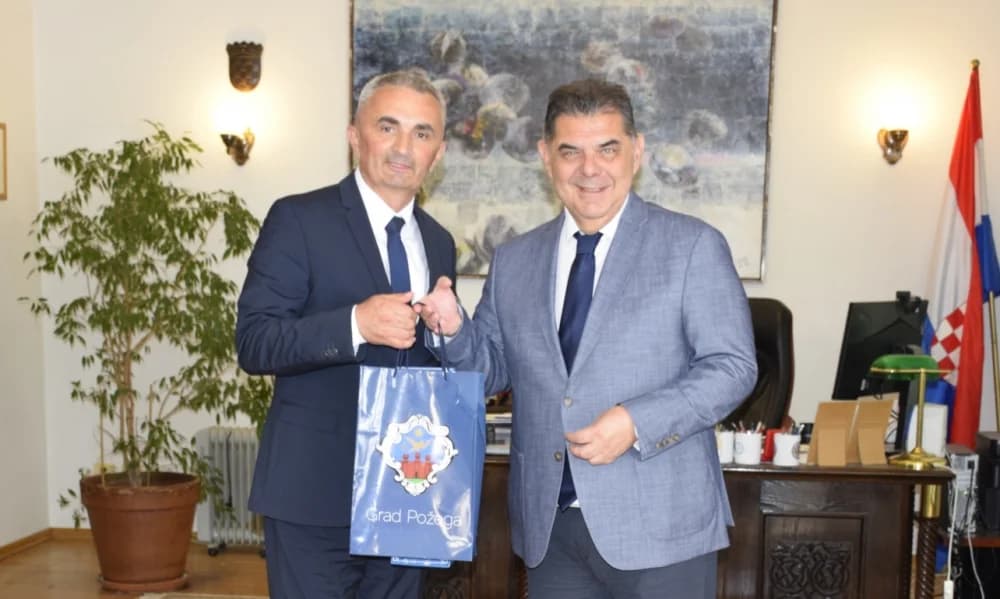 Požeški gradonačelnik na prijemu kod hrvatskoga veleposlanika u Mađarskoj
