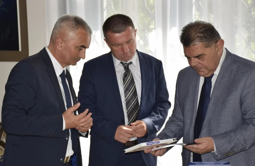 Požeški gradonačelnik na prijemu kod hrvatskoga veleposlanika u Mađarskoj