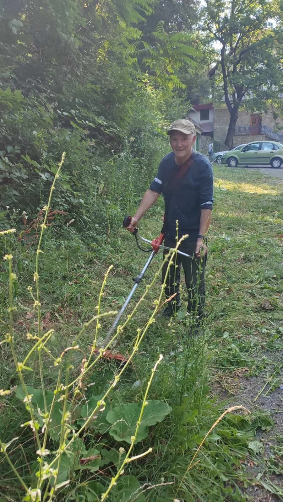 Radna akcija HPD-a ’Sokolovac’ Požega: Uređen dom ’Lapjak’ unatoč velikoj vrućini