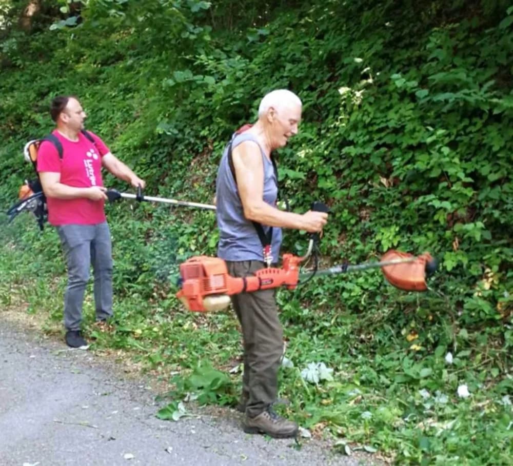 Radna akcija HPD-a ’Sokolovac’ Požega: Uređen dom ’Lapjak’ unatoč velikoj vrućini