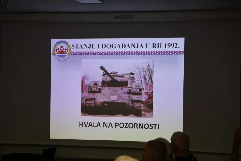 Održan okrugli stol uoči Dana branitelja: Sjećanje na zarobljavanje oklopnog vozila JNA