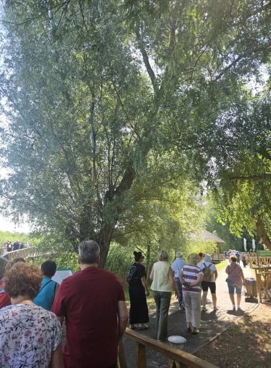 Sunčani vikend za pamćenje: Umirovljenici iz Kutjeva, Jakšića i Vetova s Udrugom La Bella Vita uživali na izletu