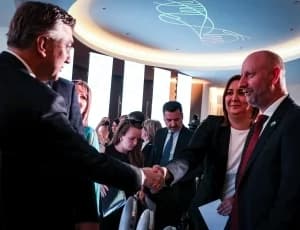 Dodijeljena priznanja najboljim hrvatskim obrtnicima, Majstoru Bobu uručena plaketa „Zlatne ruke“