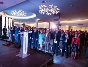 Dodijeljena priznanja najboljim hrvatskim obrtnicima, Majstoru Bobu uručena plaketa „Zlatne ruke“