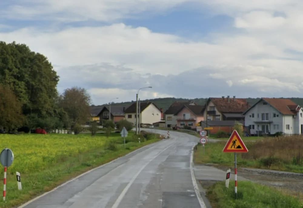 Motociklist teško ozlijeđen kod Frkljevaca: Vozio s 1,16 promila i sletio s ceste