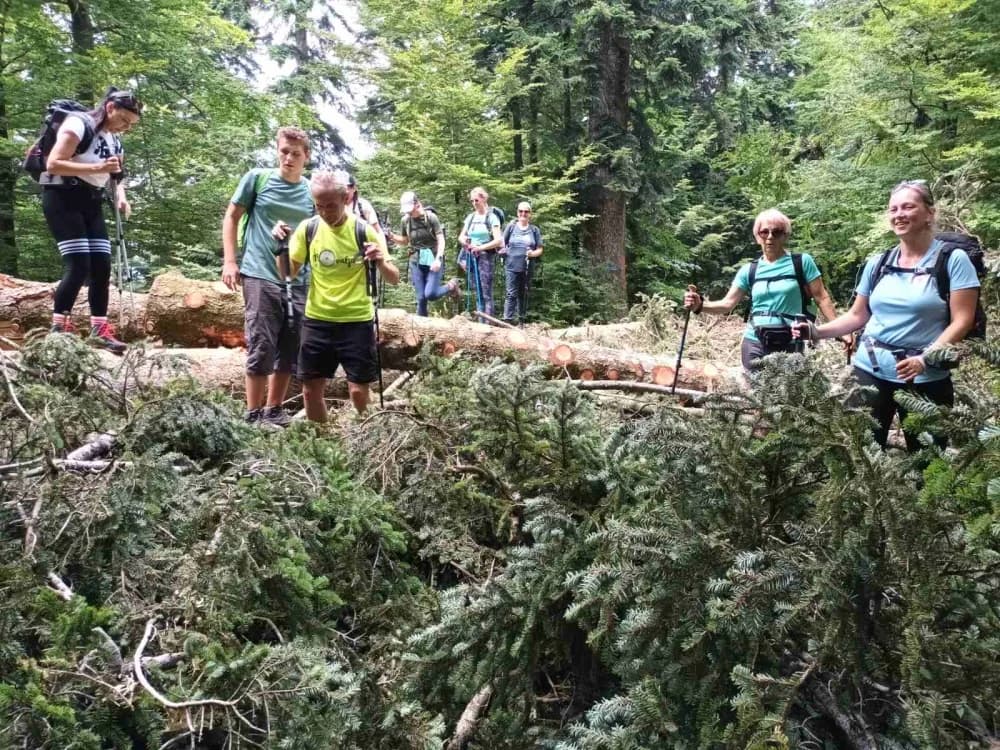 ’Gojzerice’ napravile izlet na Lokvarsko jezero u Gorski kotar
