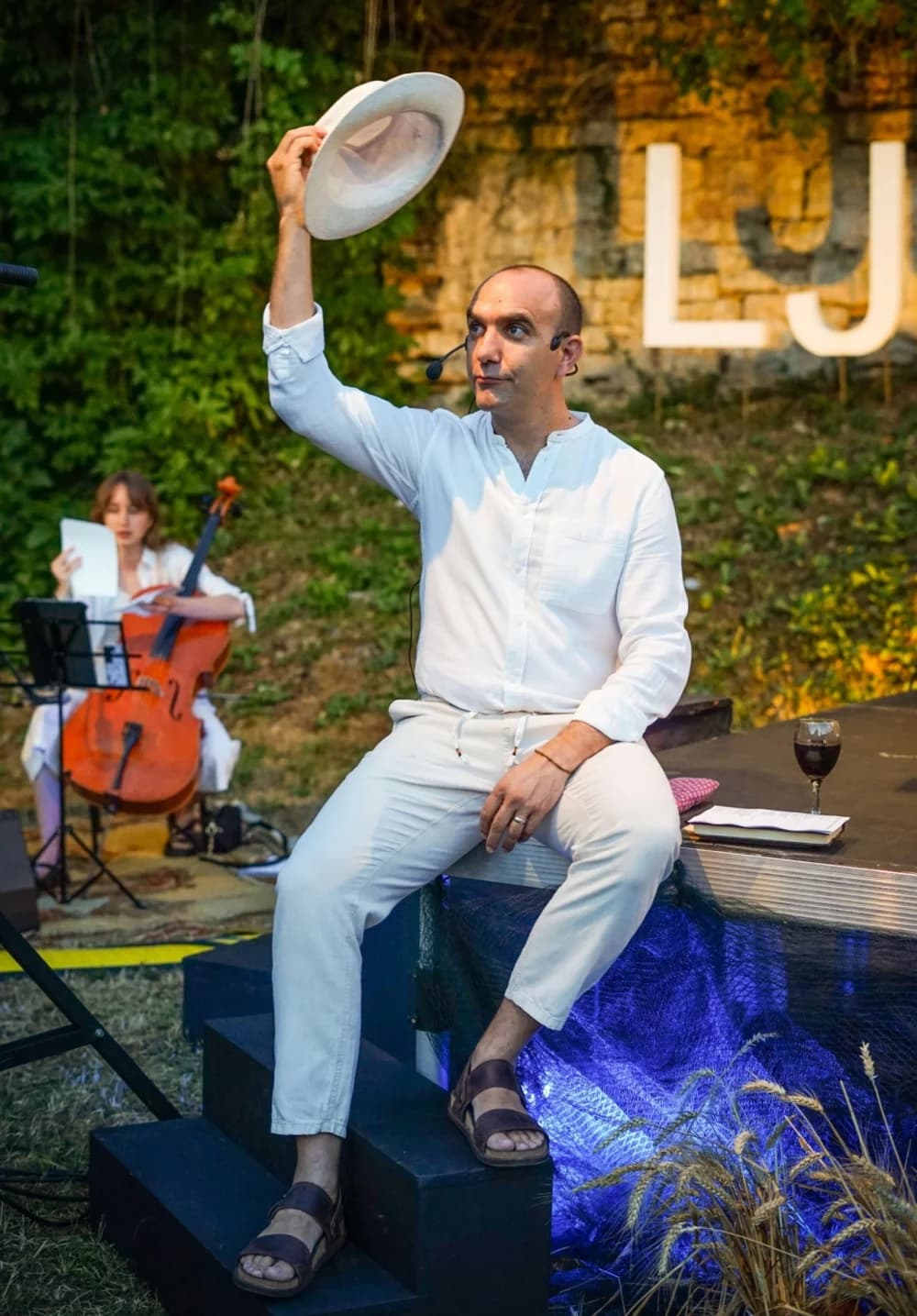 Kazališni nokturno „Svjetlonoše požeškoga kraja“ – večer poezije pod zvijezdama