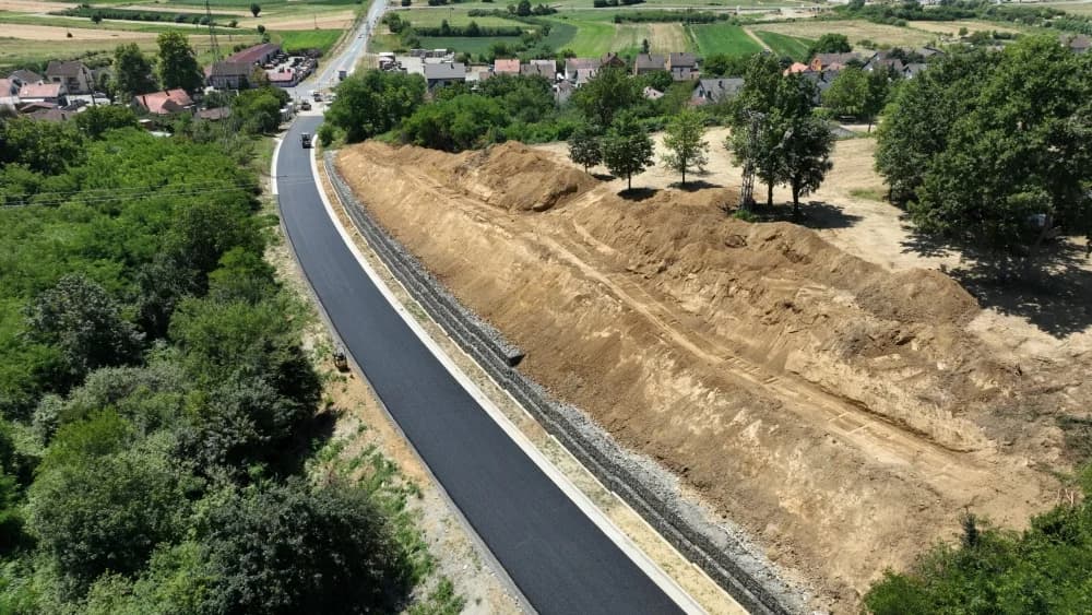 Uskoro završetak radova i puštanje u promet državne ceste D51 prema Rešetarima