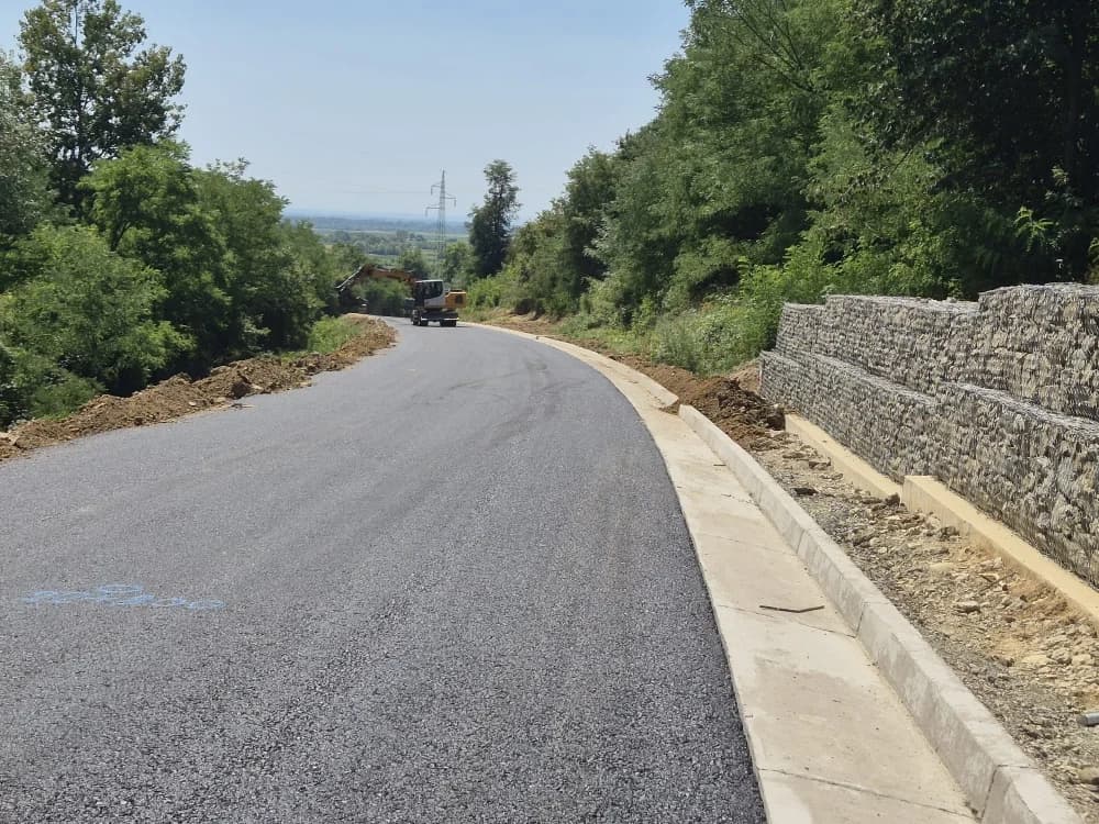 Uskoro završetak radova i puštanje u promet državne ceste D51 prema Rešetarima