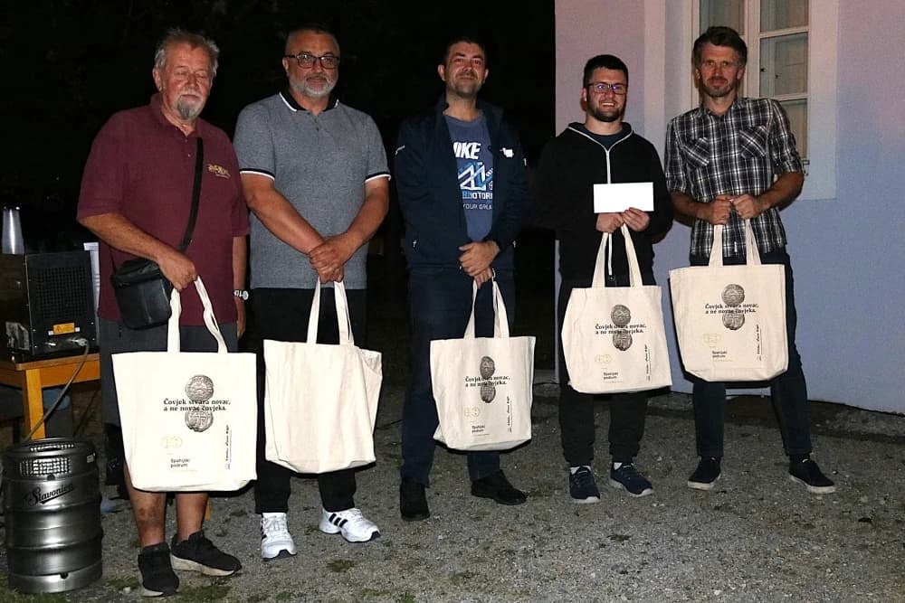 Ljetni pub-kviz Pakrac: Pobjedu iz dvorišta Janković odnijela ekipa zanimljivog naziva
