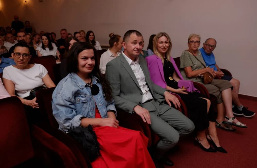 Kazališne ljetne večeri zatvorene uz smijeh, glazbu i emocije