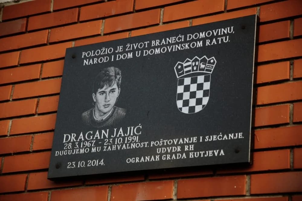 Počele 8. Bekteške ljetne noći: Prva večer posvećena branitelju Draganu Jajiću