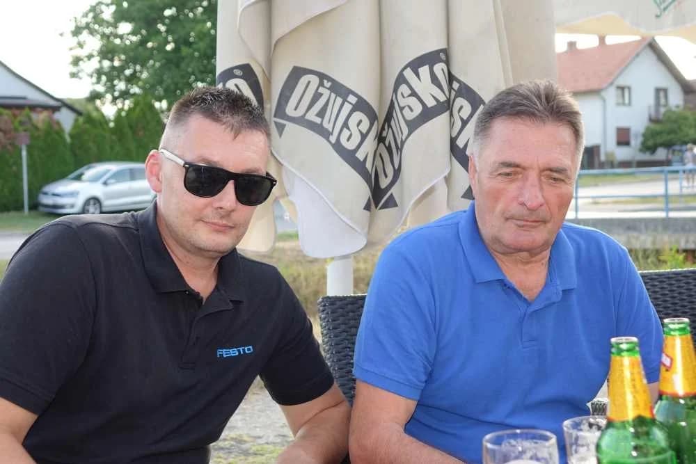 FOTO: Legendarni kafić BAZA proslavio 8. rođendan i oproštaj vlasnika Ivana Rajiča Rusa