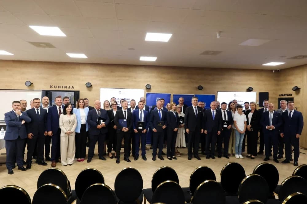 Dodijeljena višemilijunska sredstva za gospodarski i komunalni razvoj Požeško-slavonske županije