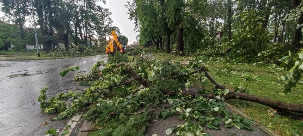 Dan kad je nebo potamnilo, a priroda pokazala svoju snagu: Dvije godine od katastrofalnog nevremena koje je pogodilo požeški i pleternički kraj