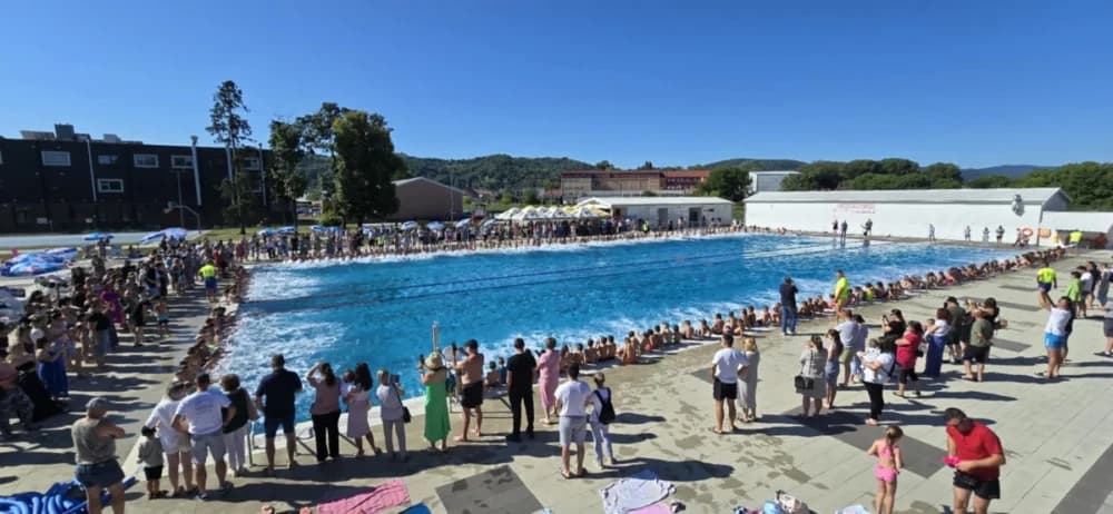 Dodjelom diploma i demonstracijom stečenih znanja završila Škola plivanja Požeškog športskog saveza i Grada Požege 2025