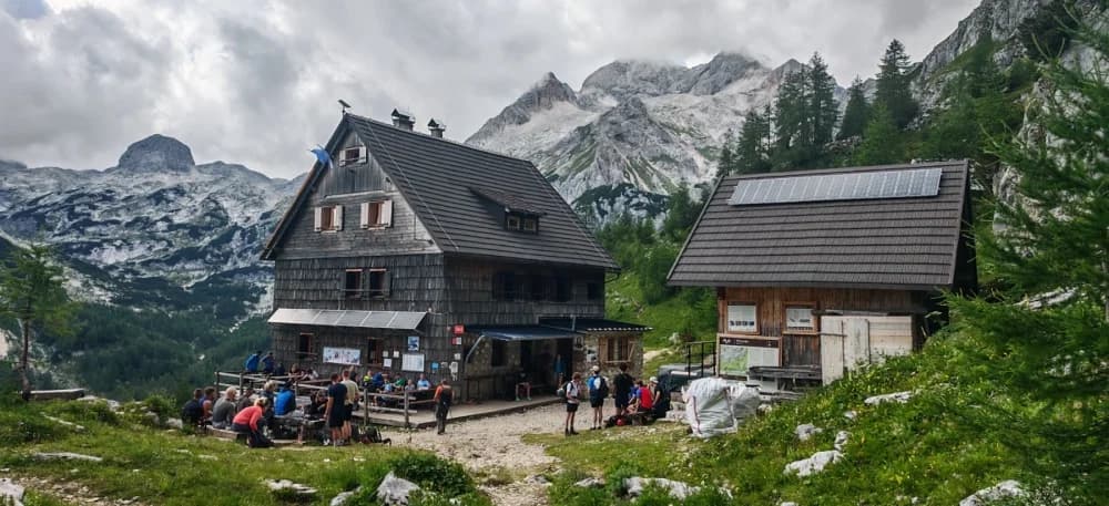 HPD Gojzerica uspješno osvojila Triglav – među njima i 11-godišnja planinarka Petra!