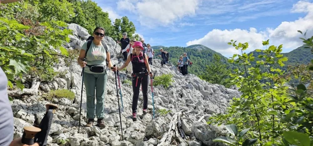 HPD „Sokolovac“ Požega- Izlet na Debeli kuk i otok Ist