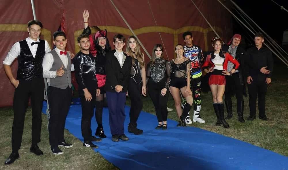 Prvu večer cirkus Colosseum oduševio Požežane