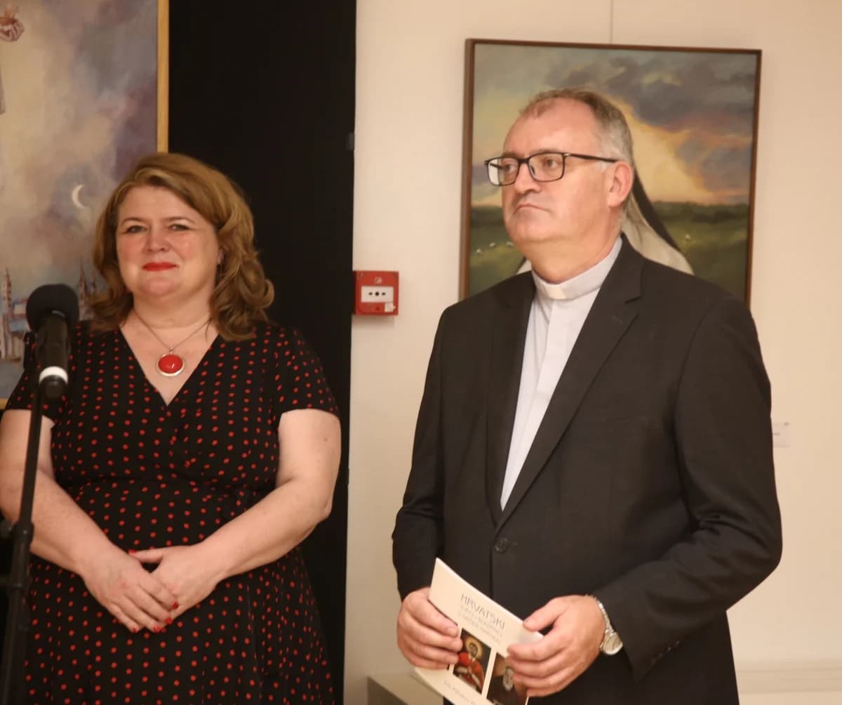 Požeški muzej: Otvorena izložba »Hrvatski sveci i blaženici u našem narodu« akademske slikarice Iris Mihatov Miočić