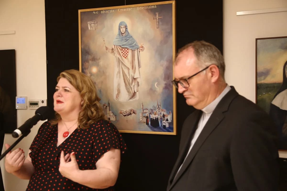 Požeški muzej: Otvorena izložba »Hrvatski sveci i blaženici u našem narodu« akademske slikarice Iris Mihatov Miočić