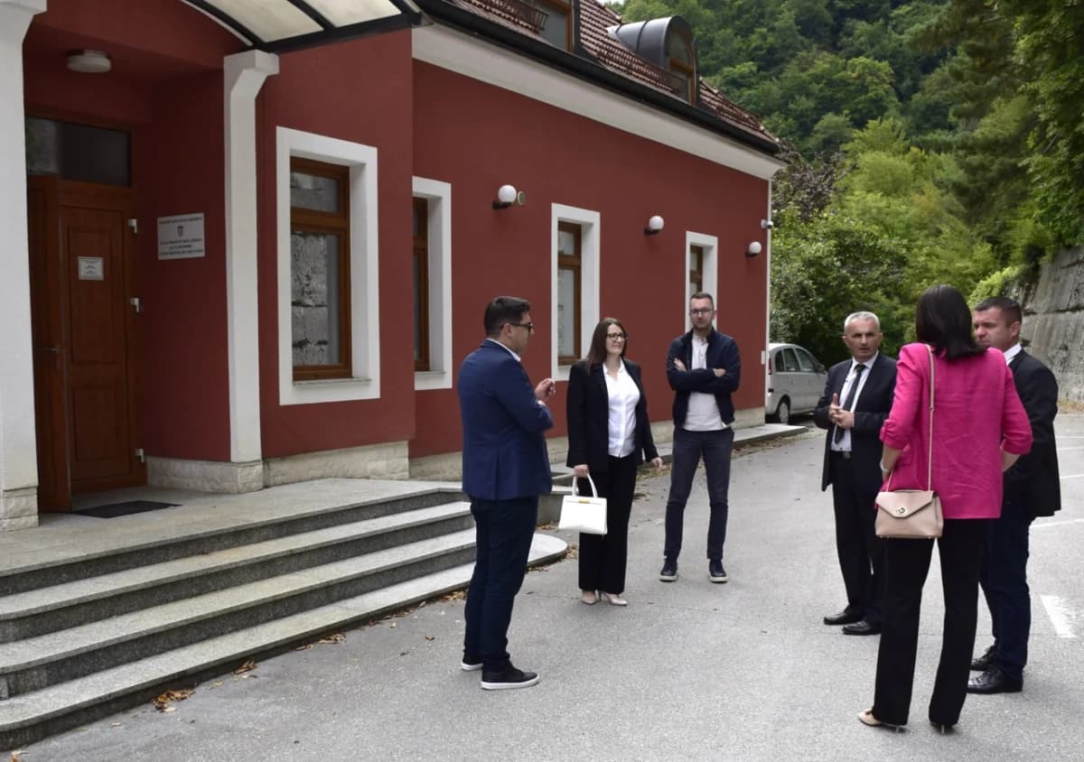 Znamenitom Požežaninu Dragutinu Lermanu postavljena spomen ploča u Kreševu