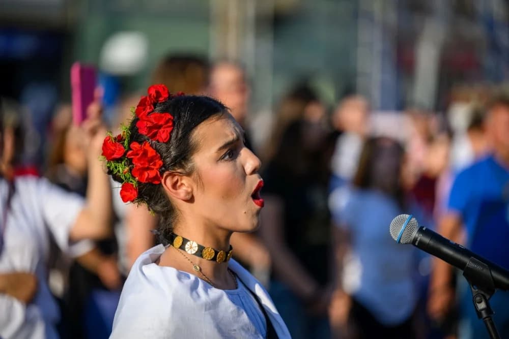 Prva večer festivala Zlatne žice Slavonije: Najgizdavija Šokica Angela Butorac, u finalu Divne godine