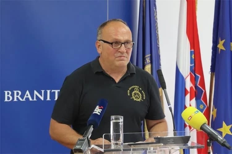 Ministar Medved uručio braniteljske zahvalnice u prigodi obilježavanja 34. obljetnice pogibije hrvatskih branitelja u Kusonjama