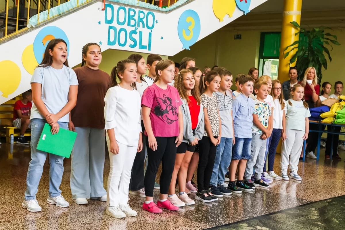 Prvi dan škole u Požeško-slavonskoj županiji: 590 prvašića započelo novo životno poglavlje