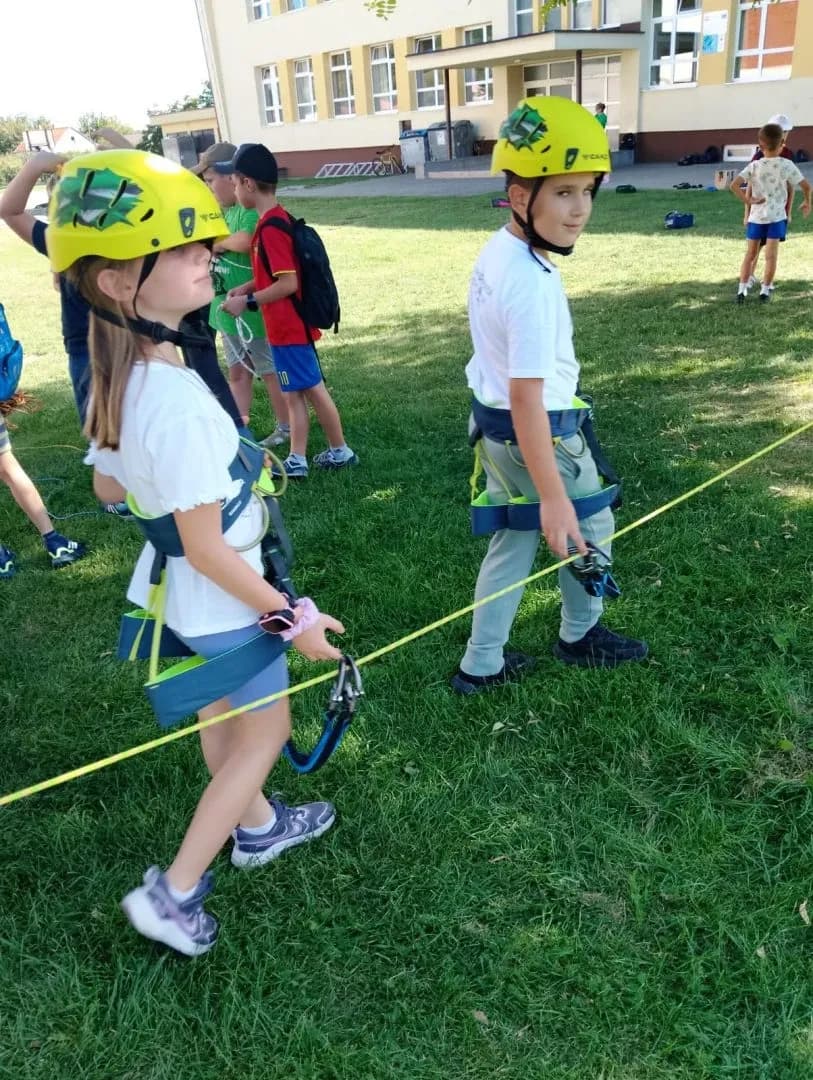 [FOTO] Dječja planinarska škola HPD Vidim Kutjevo: Mali planinari upoznali osnove planinarstva