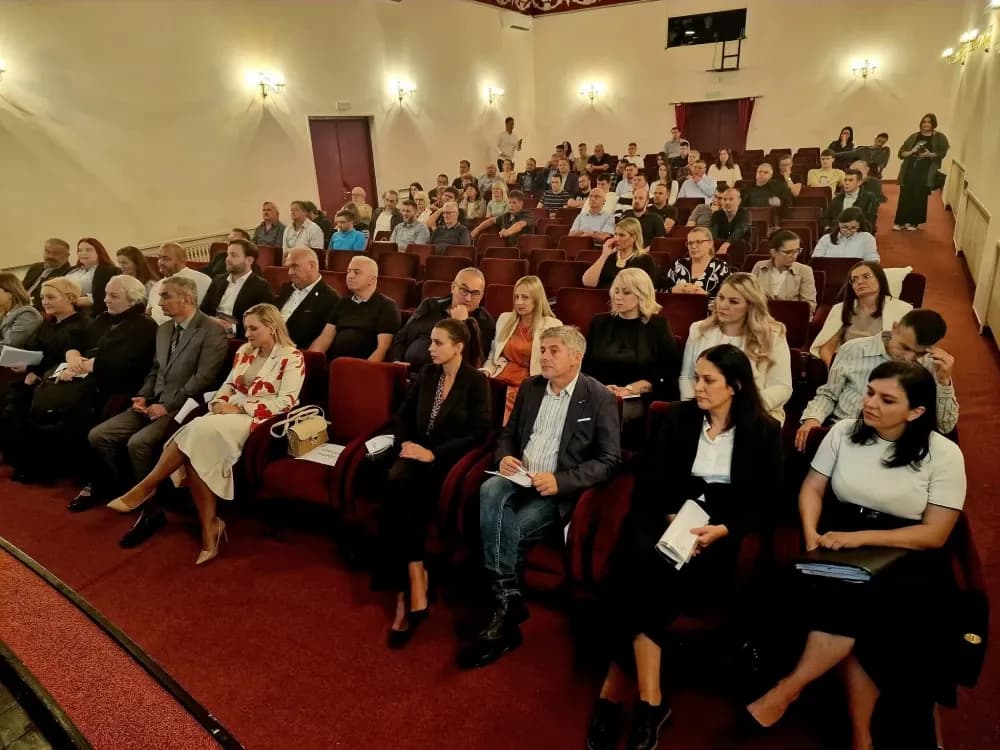 [FOTO] ODRŹANA SJEDNICA:  Kako bi trebala izgledati povijesna jezgra grada Požege?